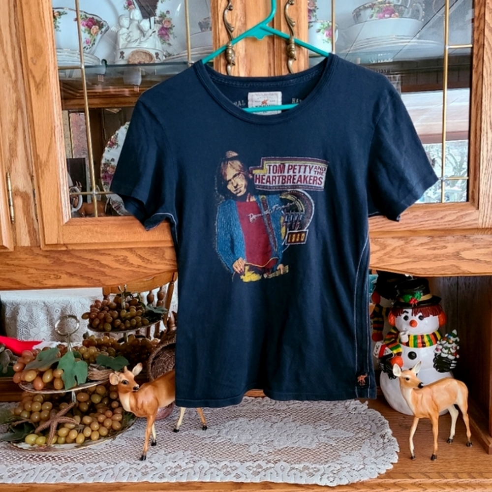 TRUNK LTD TOM PETTY SHIRT (RARE) ~🎊HP🎊 - Picture 5 of 6
